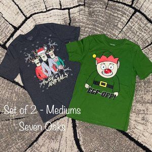 Men's Set of 2 Size Medium Seven Oaks Light-Up Christmas T-shirts